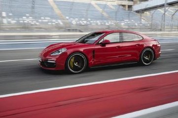 2019年保時(shí)捷Panamera GTS和GTS Sport Turismo第一次駕駛  