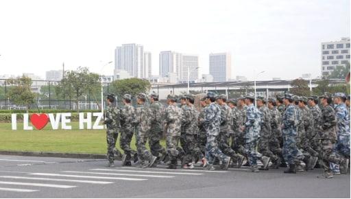 全班46名新生38人是退伍軍人