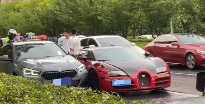 江蘇蘇州車禍事件：豪車加塞引發(fā)爭議，文明行車責任重要！