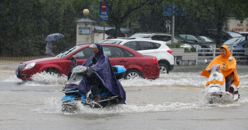  強(qiáng)降雨警報(bào)：防范措施與安全建議