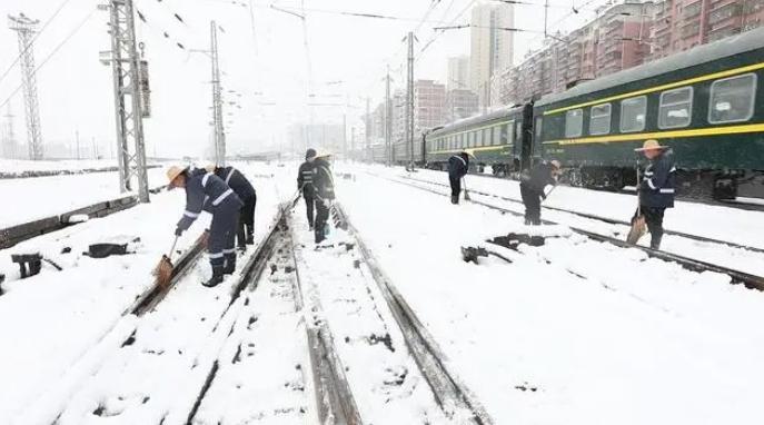 大范圍雨雪冰凍來襲，春運與農(nóng)業(yè)安全備考