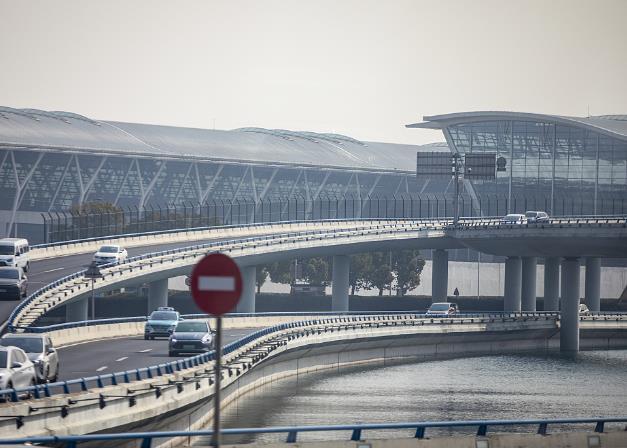 上海浦東機場網(wǎng)約車服務恢復，市交委強調(diào)規(guī)范運營和駕駛員管理